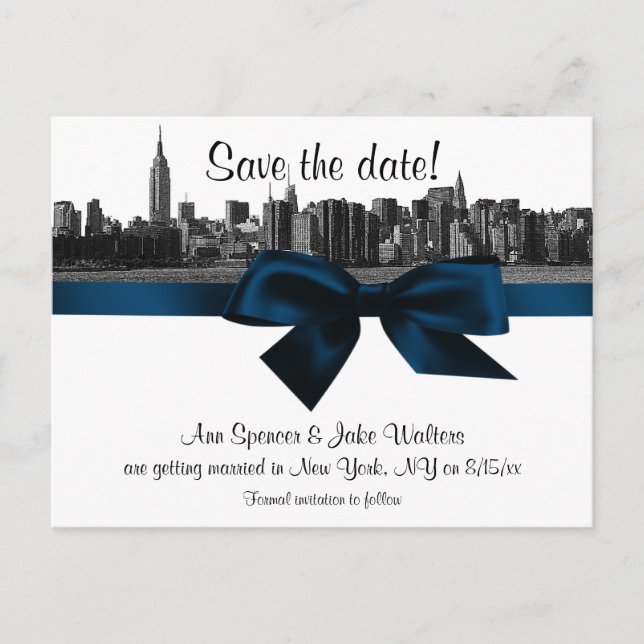 NYC Wide Skyline Etched BW Navy Blue Save the Date Ankündigungspostkarte (Vorderseite)