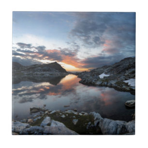 Nydiver Lakes Sunrise - Ansel Adams Wilderness Fliese