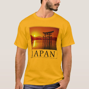 O-Torii Gate, Itsukushima Shrine   Miyajima, Japan T-Shirt