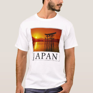 O-Torii-Tor, Itsukushima-Schrein   Miyajima, Japan T-Shirt
