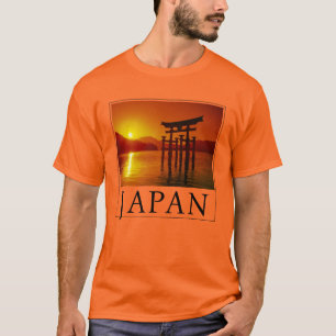 O-Torii-Tor, Itsukushima-Schrein Miyajima, Japan T-Shirt