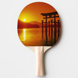 O-Torii-Tor, Itsukushima-Schrein, Miyajima, Tischtennis Schläger