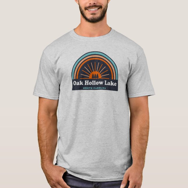 Oak Hollow Lake North Carolina Rainbow T-Shirt (Vorderseite)
