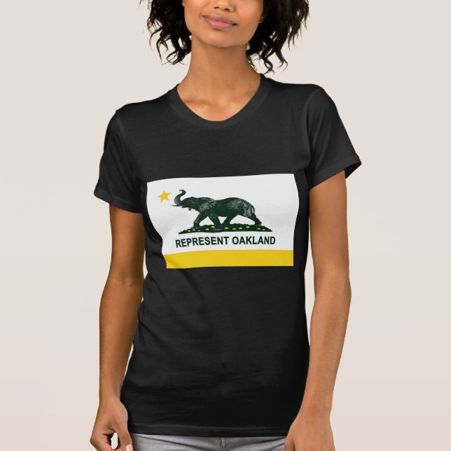 Oakland-Flaggendunkelheit (Leichtathletik) T-Shirt (Vorderseite)