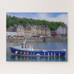 Oban Port Scotland Fishing Boat Sea Travel<br><div class="desc">Dieses atemberaubende Puzzle zeigt das historische Dorf Oban in Schottland mit einem Fischerboot im Vordergrund #oban #scotland #fun #stockstopffers #games</div>