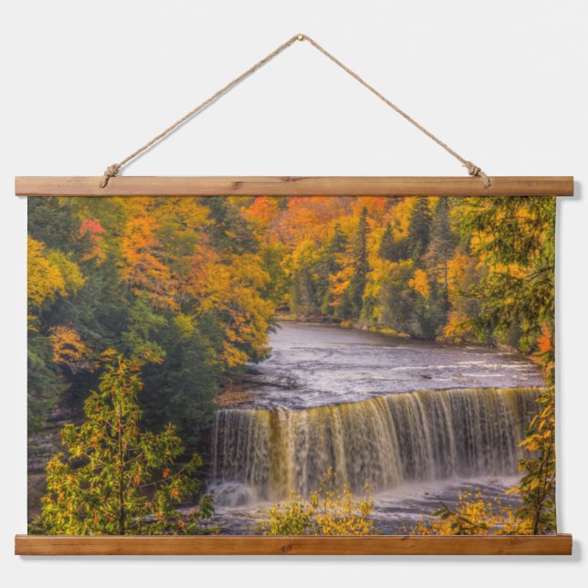 Obere Wasserfälle mit Herbstfarben Wandteppich Mit Holzrahmen (Vorne)