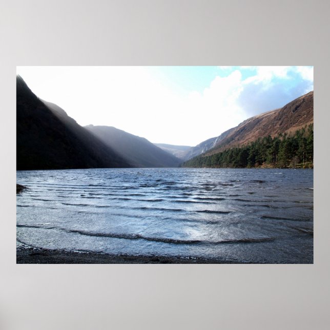 Oberer See, Glendalough, Irland Poster (Vorne)