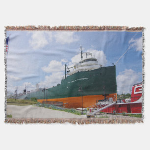 Oberst James M. Schoonmaker wirft Decken