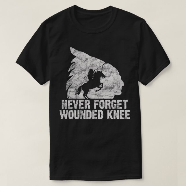 Oberster Offizier des Lakota-Stammes in der Knie T-Shirt (Design vorne)