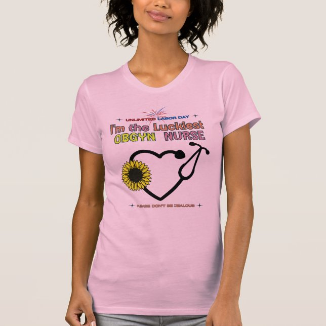 OBGYN Nurse am Arbeitstag T-Shirt (Vorderseite)