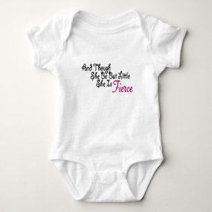 Obwohl sie nur klein ist, ist sie glühend baby strampler