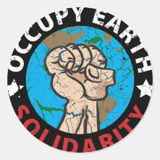 Occupy Earth Runder Aufkleber