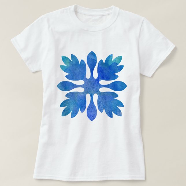 Ocean Blue Hawaiian Quilt Modern Boho Island Vibes T-Shirt (Design vorne)