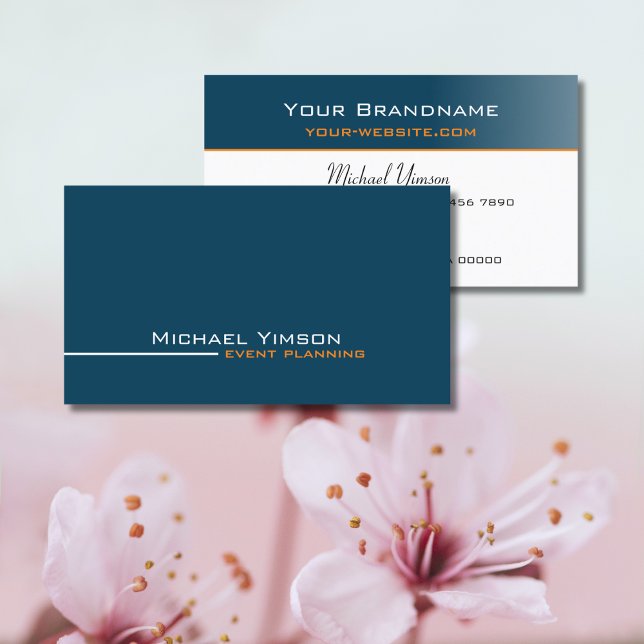 Ocean Blue und White Simple Modern Beruflich Visitenkarte (Von Creator hochgeladen)