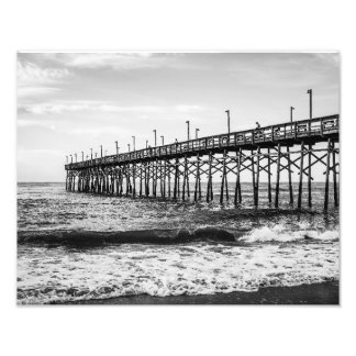 Ocean Isle Fishing Pier Schwarz-Weiß Fotodruck
