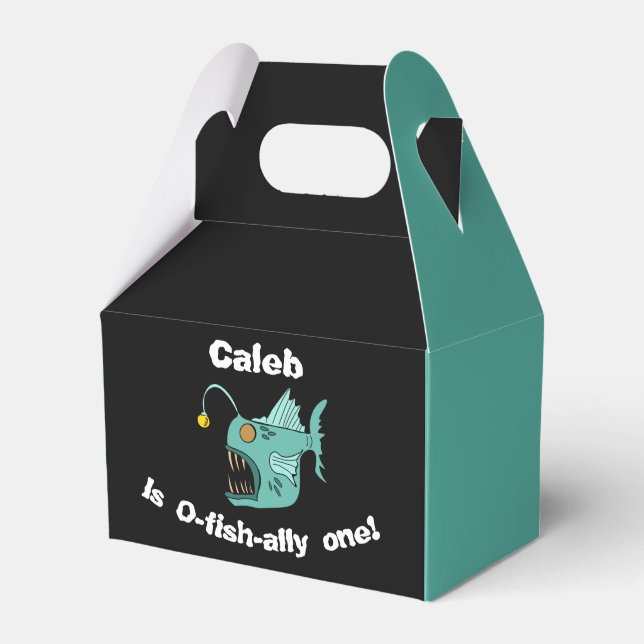 Ocean Theme Boys Birthday Anglerfish O-fish-ally Geschenkschachtel (Vorderseite)