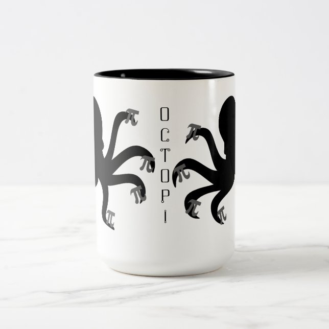 Octopi Pi Day Zweifarbige Tasse (Mittel)
