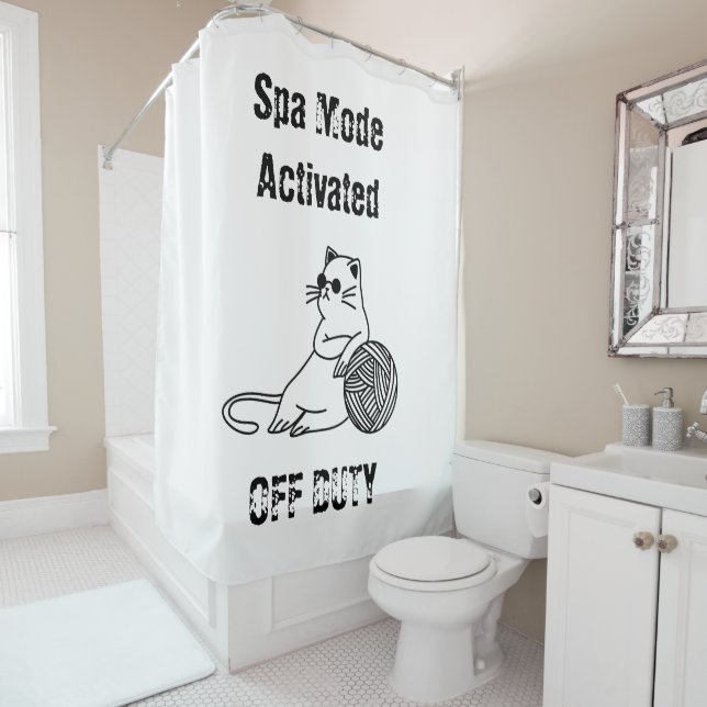 Off Duty Lazy Cat. Funny Spa Mode Activated Duschvorhang (Beispiel)
