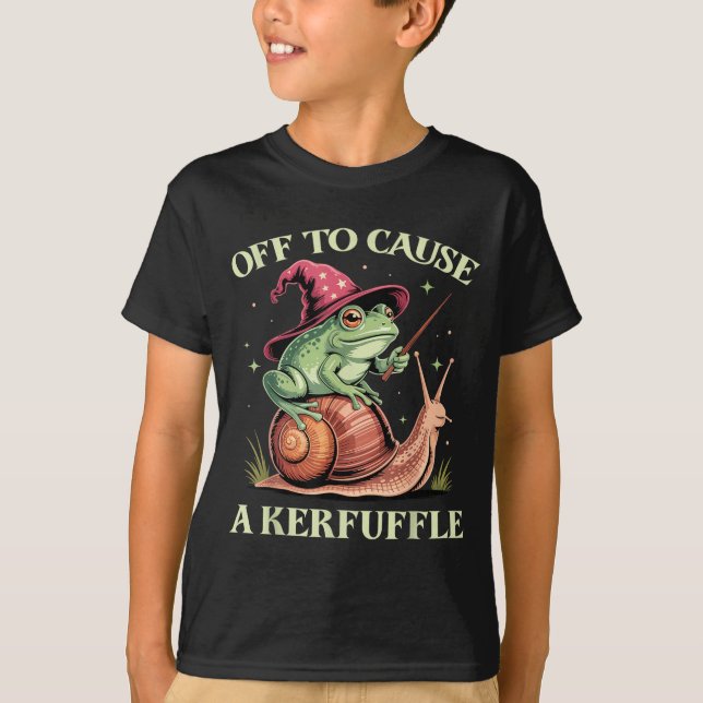 Off To Cause A Kerfuffle Whimsical Wizard Frog Mem T-Shirt (Vorderseite)