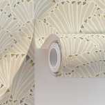 Off-White und Gold Muschel Art Deco Tapete<br><div class="desc">Mit diesem eleganten Off-White und Gold Muschel Art Deco Tapete stärken Sie Ihr Interieur. Dieses Design zeichnet sich durch ein atemberaubendes Muster fächerförmiger Muscheln in weichem Offweiß aus, die mit subtilen Touchs von Gold und Grau betont werden. Zeichnend Inspiration aus dem zeitlosen Art-Déco-Stil kombiniert diese Tapete geometrische Präzision mit natürlichen...</div>