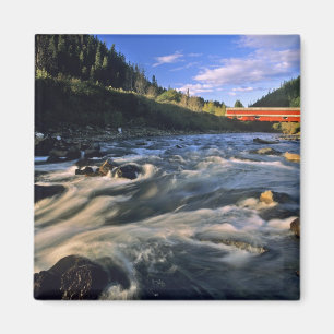 Office Covered Bridge, die längste in Oregon bei Magnet