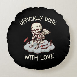 Officially Done With Love Skeleton Cupid Design Rundes Kissen