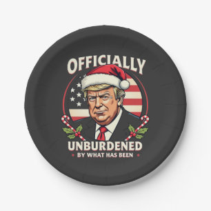 Offiziell unbelastet durch das, was Trump 47. Pappteller