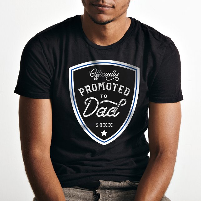 Offiziell zum Vater von Blauschild-Abzeichen beför T-Shirt (Von Creator hochgeladen)