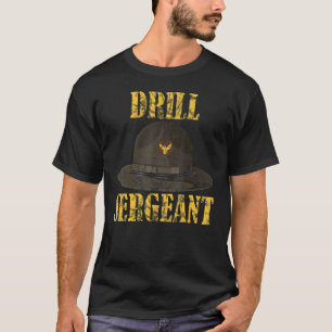 Offizier der militärischen Führungseinheit für das T-Shirt