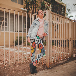 Ogee Pattern Capri Leggings