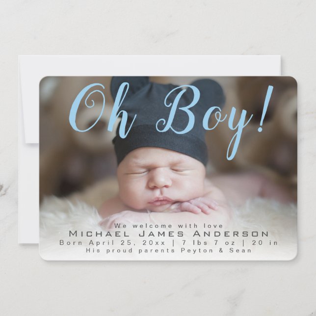 Oh Junge! Modernes Script Baby Boy Foto Birth Ankündigung (Vorderseite)