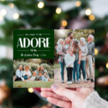 Oh Komm Lass uns Adore Ihm GREEN Christlich 2 Foto Feiertagskarte<br><div class="desc">Sie suchen den perfekten Weg, um Ihren Glauben und Ihren Urlaubssgeist zu teilen? Unsere Christliche Weihnachtskarte 'Oh Come Lass Us Adore Ihm' ist hier, um Ihre Feierlichkeiten besonders zu gestalten. Zeigen Sie Ihre gepflegten Erinnerungen mit Slots für Portrait- und landschaftsorientierte Fotos. Fügen Sie den Namen Ihrer Familie und das aktuelle...</div>