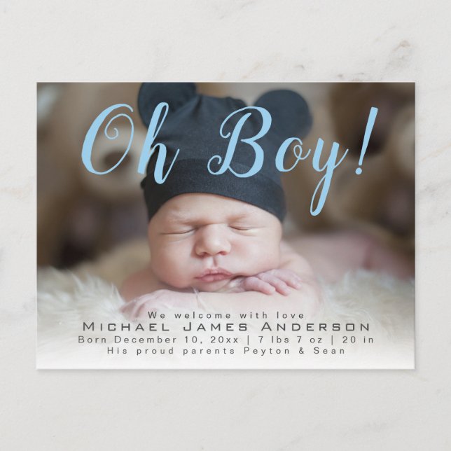 Oh! Moderne Skript-Baby-Jungen-Foto-Geburt Ankündigungspostkarte (Vorderseite)