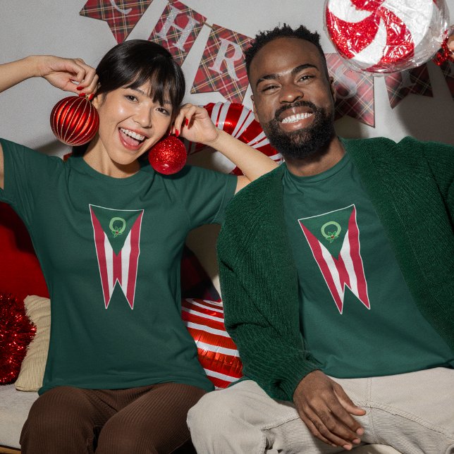 Ohio Christmas Buckeye Flaggenfeiertag T-Shirt (Ohio Christmas T-shirt features the flag of the state of Ohio with a few festive touches. )