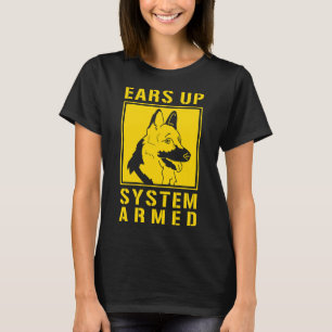 Ohrwurm - Bewaffneter deutscher Schäferhund 103 T-Shirt
