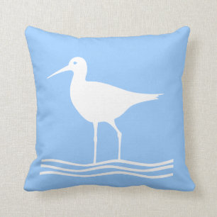 OISEAU DE MER. BLANC sur coussin bleu