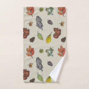 Oiseau moderne aux baies rouges   Serviette