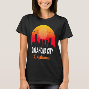 Oklahoma City Vintage-Sonnenuntergang Retro-Stadt  T-Shirt