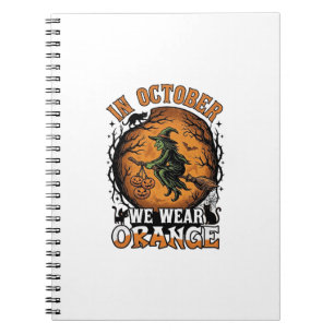 Oktober Wir Tragen Orange Fliegende Hexe Kürbisse  Notizblock