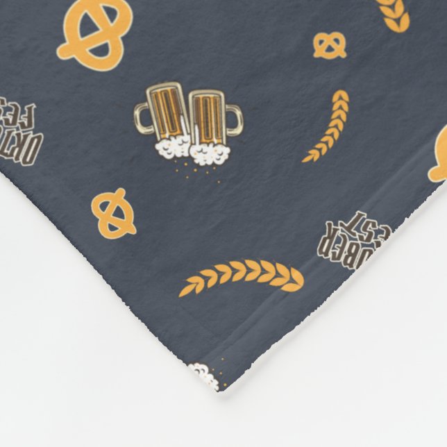 Oktoberfest Pretzel Bierfestival Muster Blau Fleecedecke (Ecke)