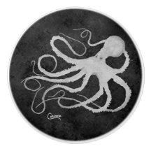 Oktopus auf dunkelgrau R - Knochen