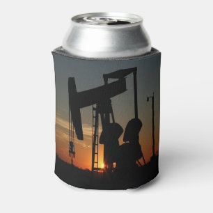 Öl-Pumpen-Jack am Sonnenuntergang Dosenkühler