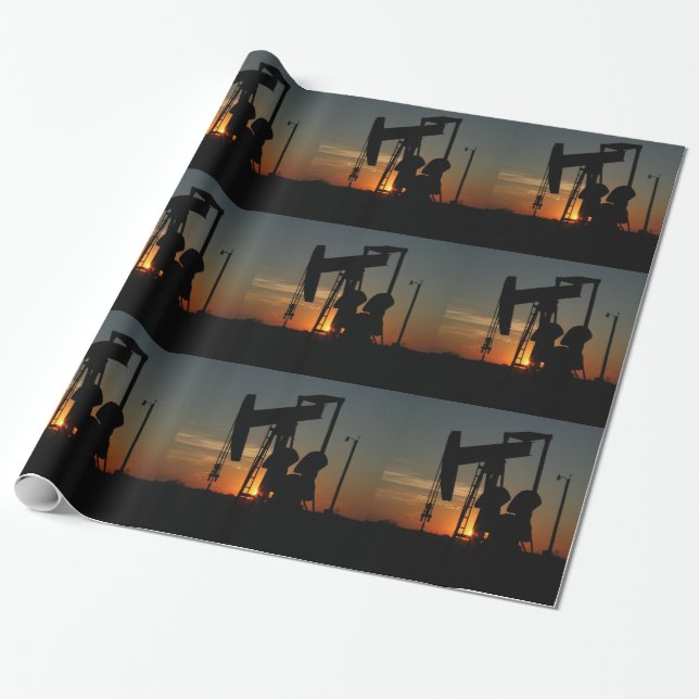 Öl-Pumpen-Jack an der Geschenkpapier (Ungerollt)