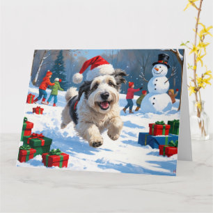 Old English Sheepdog läuft in Snow Weihnachtshut Karte