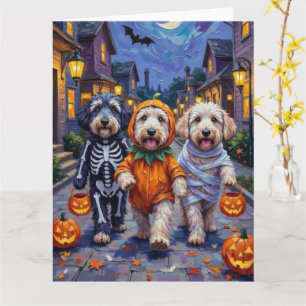 Old English Sheepdogs beim Trick-or-Treaten Hallow Karte