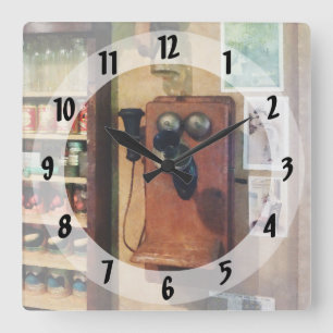 Old Fashioned Telephone Quadratische Wanduhr