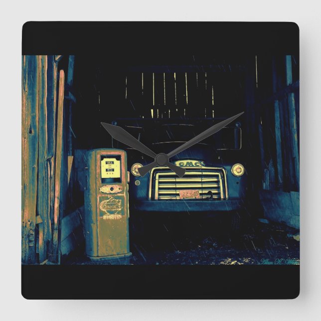 Old GMC Farm Truck Quadratische Wanduhr (Vorderseite)