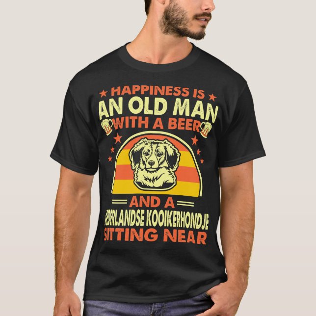 Old Man Beer Nederlandse Kooikerhondje in der Nähe T-Shirt (Vorderseite)