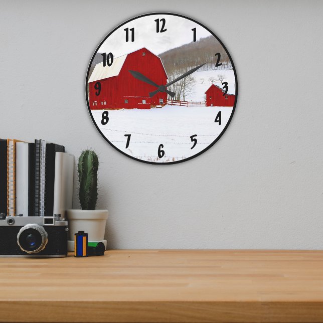 Old Red Barns Farm in a Snowy Scenic Winter Scene Große Wanduhr (Von Creator hochgeladen)