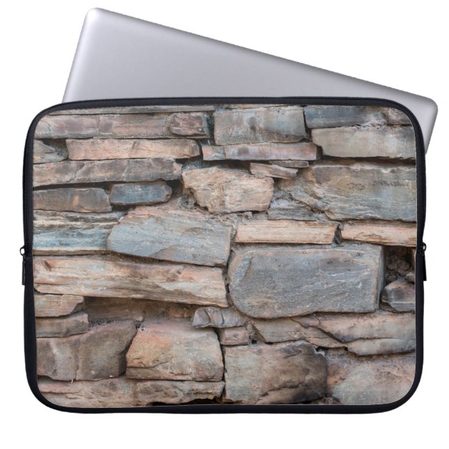 Old stone wall texture backgroundabstract, antique laptopschutzhülle (Vorderseite)